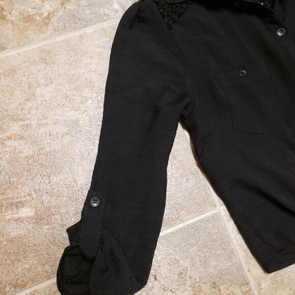 Roommates women's top   - Picture 3 of 6